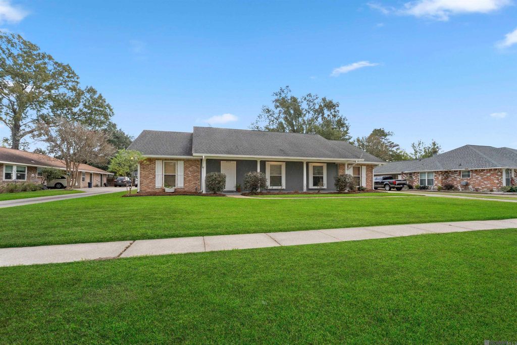 6225 Chattanooga Dr, Baton Rouge, LA 70817