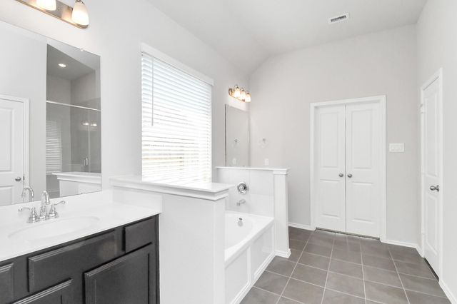 1242 Muscadine Hollow Lane, Richmond, TX 77406