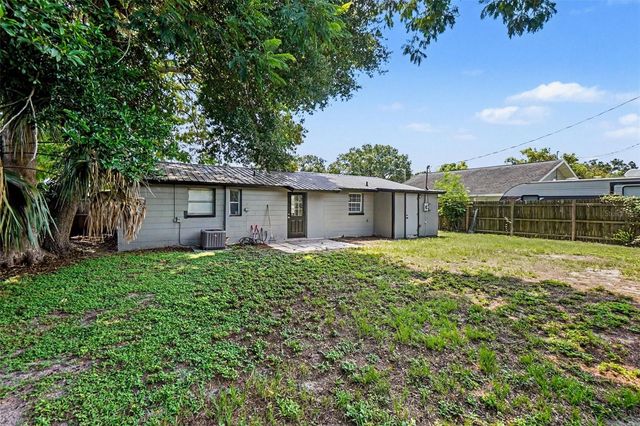 1611 SMITHFIELD CIRCLE W, Lakeland, FL 33801