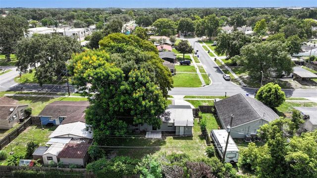 1611 SMITHFIELD CIRCLE W, Lakeland, FL 33801