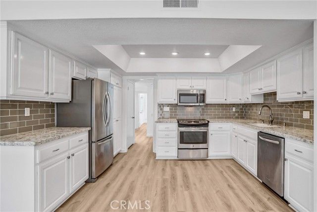 7195 Riptide Circle, Huntington Beach, CA 92648