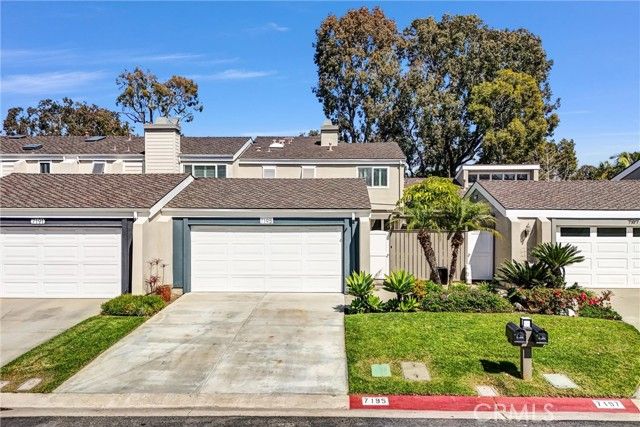 7195 Riptide Circle, Huntington Beach, CA 92648