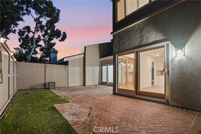 7195 Riptide Circle, Huntington Beach, CA 92648