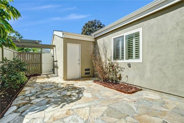 7195 Riptide Circle, Huntington Beach, CA 92648