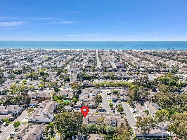 7195 Riptide Circle, Huntington Beach, CA 92648