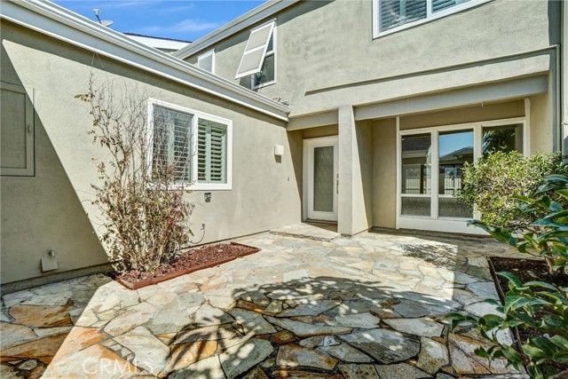 7195 Riptide Circle, Huntington Beach, CA 92648