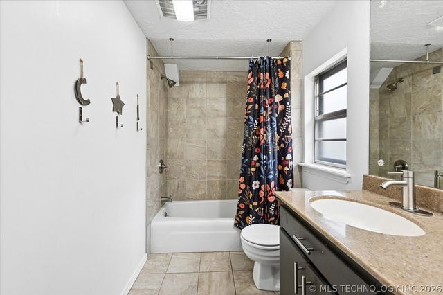 7505 S 70th East Avenue, Tulsa, OK 74133