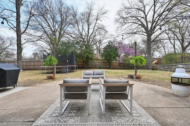 7505 S 70th East Avenue, Tulsa, OK 74133