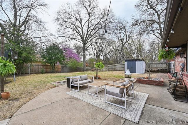 7505 S 70th East Avenue, Tulsa, OK 74133