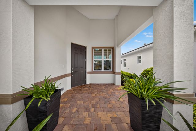25037 SW Alberti Way, Port St Lucie, FL 34986