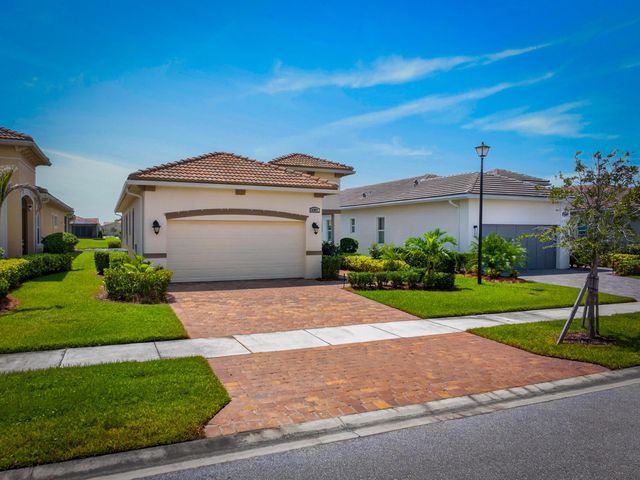 25037 SW Alberti Way, Port St Lucie, FL 34986