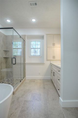 83 Dahlia Road, Huntsville, TX 77320