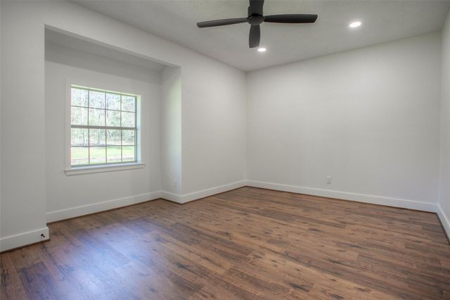 83 Dahlia Road, Huntsville, TX 77320