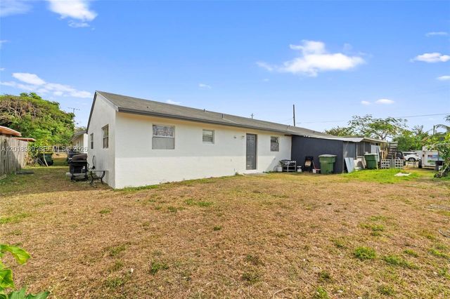 430 SW 10th Ave, Homestead, FL 33030