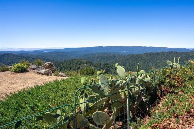 18568 Favre Ridge Road, Los Gatos, CA 95033