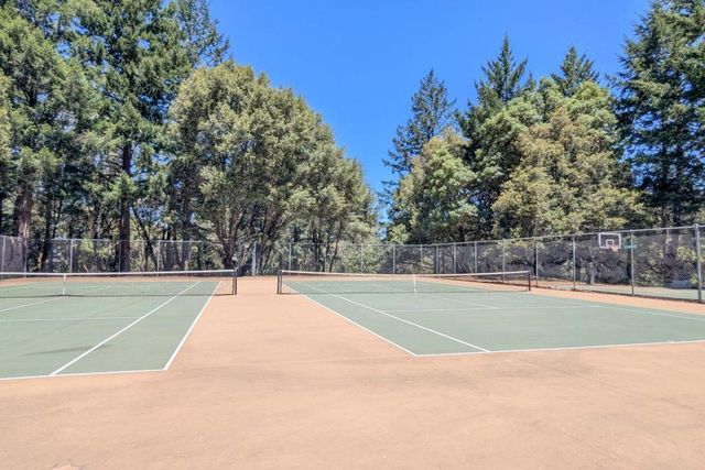 18568 Favre Ridge Road, Los Gatos, CA 95033