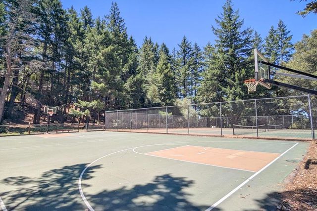 18568 Favre Ridge Road, Los Gatos, CA 95033