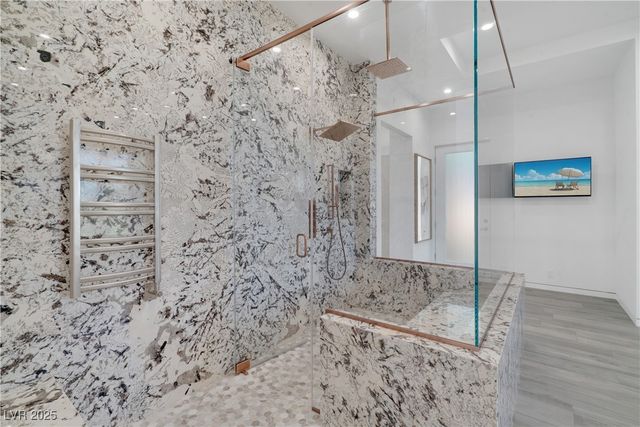 10 Ridge Blossom Road, Las Vegas, NV 89135