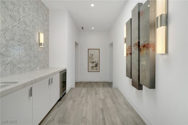 10 Ridge Blossom Road, Las Vegas, NV 89135