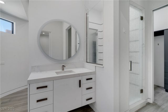 10 Ridge Blossom Road, Las Vegas, NV 89135