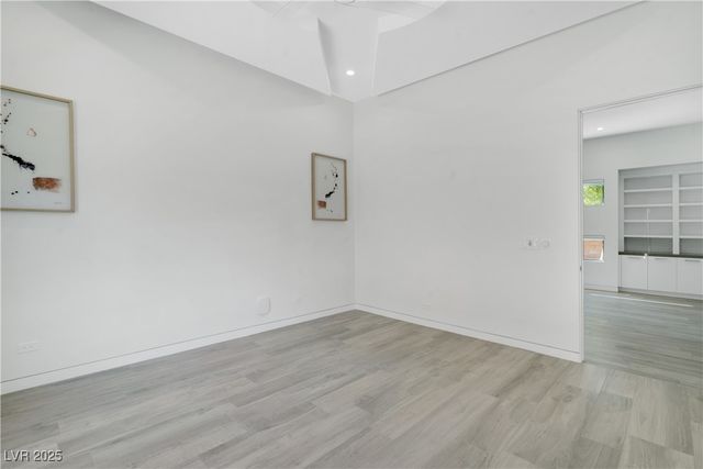 10 Ridge Blossom Road, Las Vegas, NV 89135