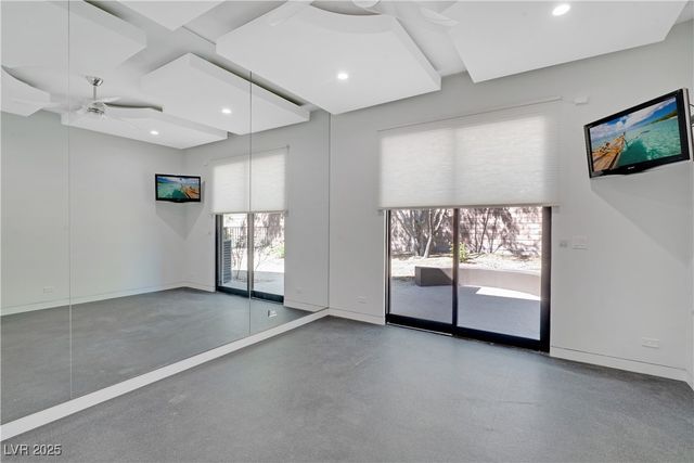 10 Ridge Blossom Road, Las Vegas, NV 89135