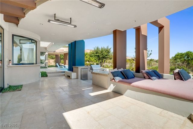 10 Ridge Blossom Road, Las Vegas, NV 89135