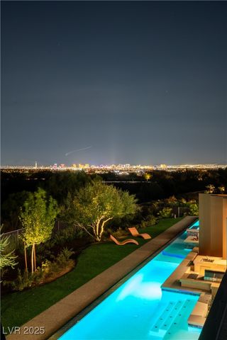 10 Ridge Blossom Road, Las Vegas, NV 89135