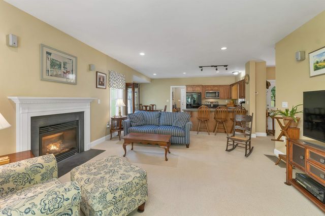 41 Lantern Circle, Laconia, NH 03246