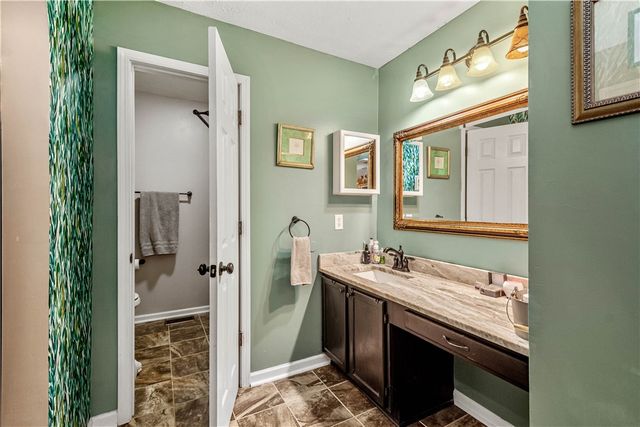 220 Brae Glen Dr, North Strabane, PA 15317