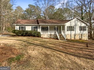 521 Country Lake Drive, Mcdonough, GA 30252