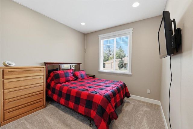 9414 N Phoebe Dr, Spokane, WA 99208