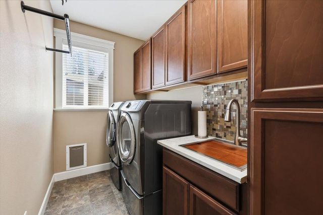 9414 N Phoebe Dr, Spokane, WA 99208