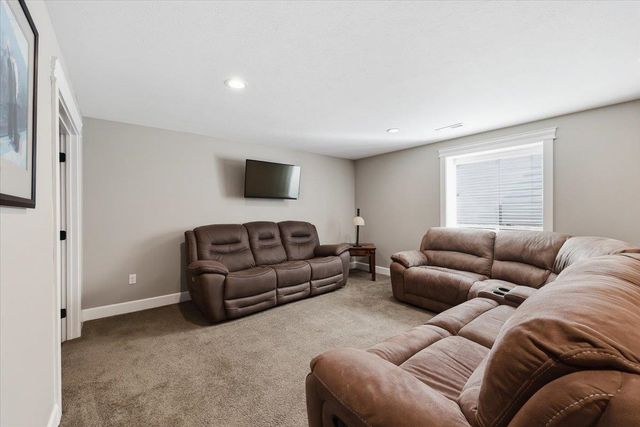 9414 N Phoebe Dr, Spokane, WA 99208