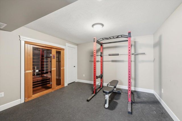 9414 N Phoebe Dr, Spokane, WA 99208