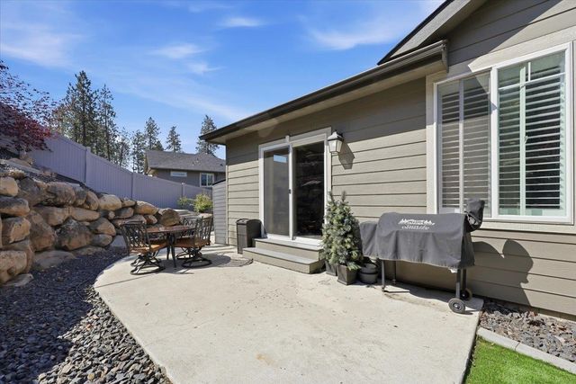 9414 N Phoebe Dr, Spokane, WA 99208