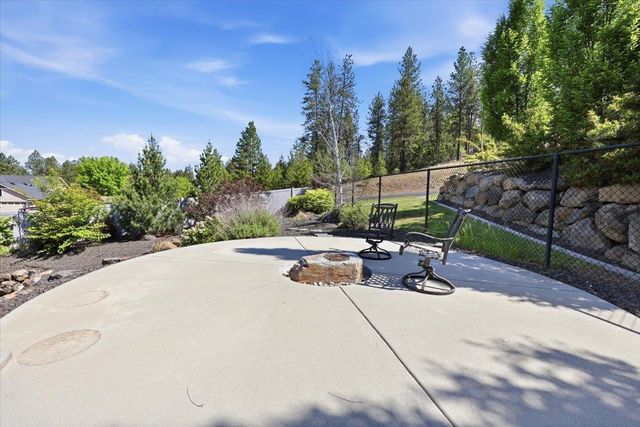 9414 N Phoebe Dr, Spokane, WA 99208