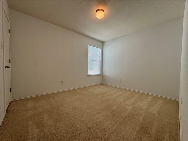 18420 Wind Tree LN, Elgin, TX 78621