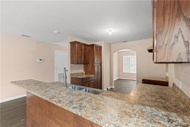 813 Chickadee Avenue, Pharr, TX 78577