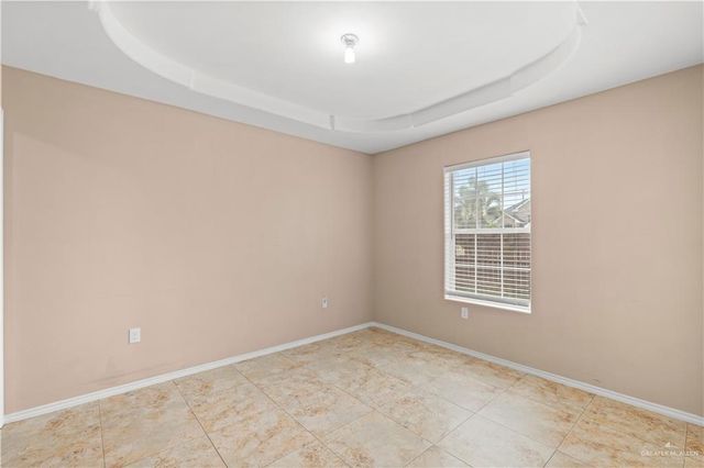 813 Chickadee Avenue, Pharr, TX 78577