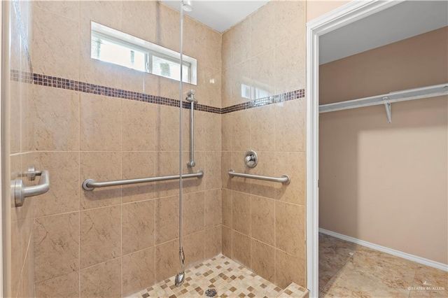 813 Chickadee Avenue, Pharr, TX 78577