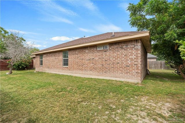 813 Chickadee Avenue, Pharr, TX 78577