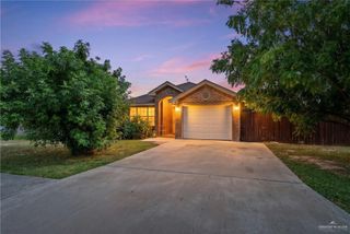 813 Chickadee Avenue, Pharr, TX 78577