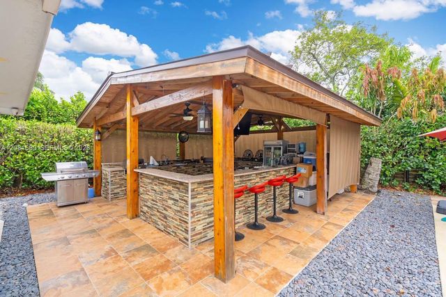 46 NE 164th Street 0, Miami, FL 33162