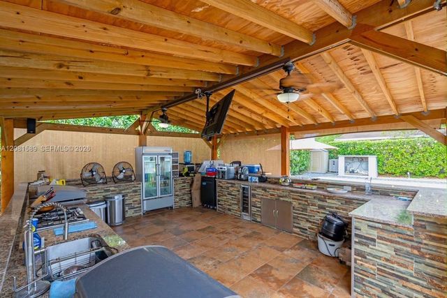 46 NE 164th Street 0, Miami, FL 33162