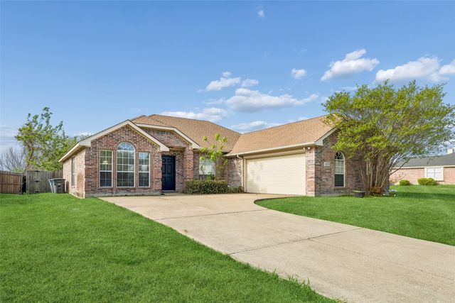 3202 Creekside Drive, Sachse, TX 75048