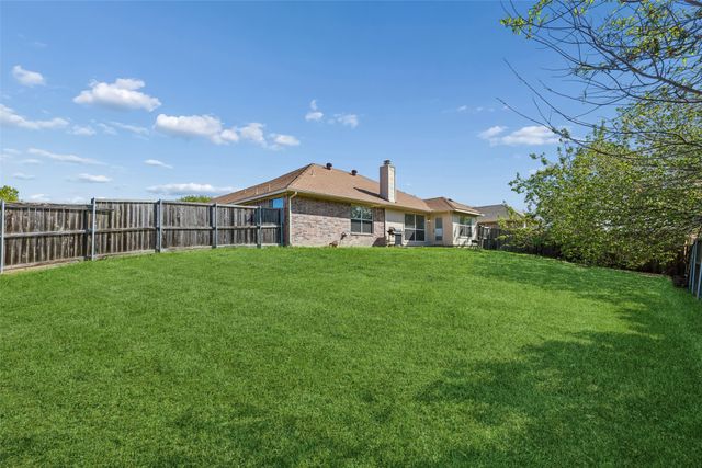 3202 Creekside Drive, Sachse, TX 75048