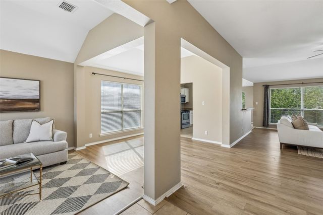 3202 Creekside Drive, Sachse, TX 75048