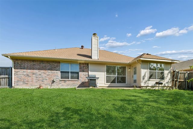 3202 Creekside Drive, Sachse, TX 75048