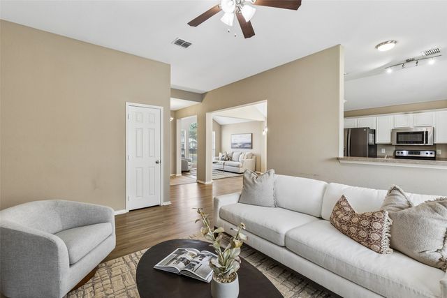 3202 Creekside Drive, Sachse, TX 75048